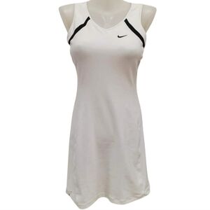 Nike Dri Fit Tennis Dress Size Medium in White